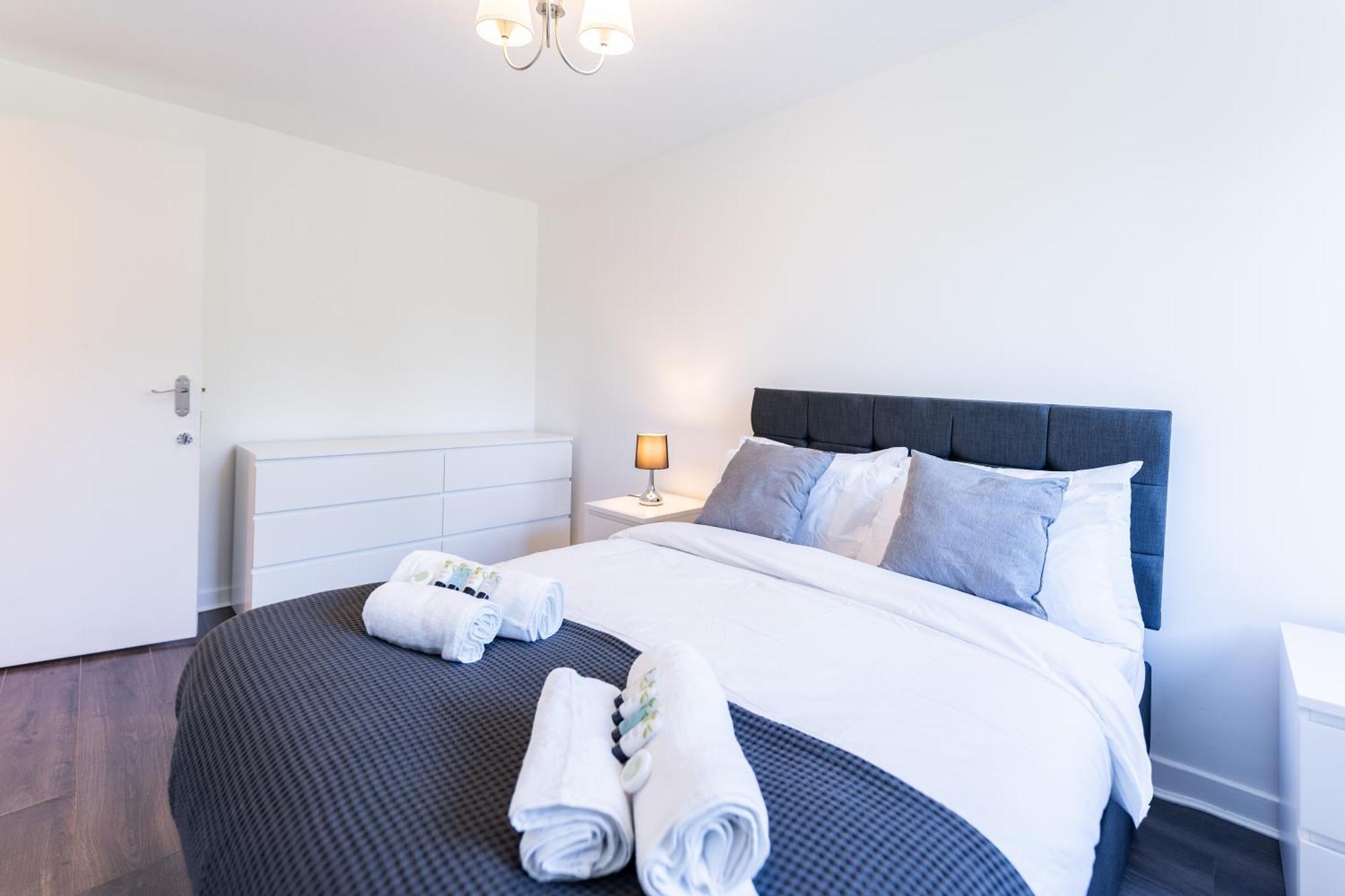 Luxury 3 Bedroom Flat With Balcony In Westbourne Park Londres Exterior foto